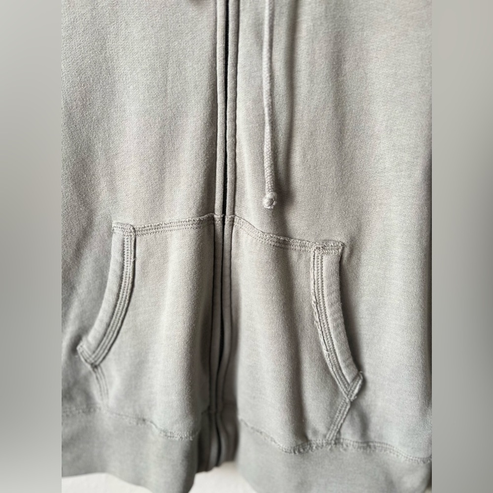 Abercrombie & Fitch Women's size S
Full Zip Hoodie Soft Collection Pullover - Picture 7 of 8